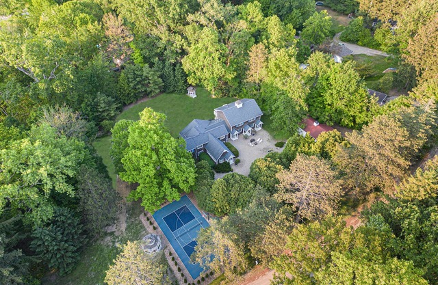 NEW! Juniper Presents: 2-Acre Home w/ Hot Tub, Pickleball/Basketball + Firepit