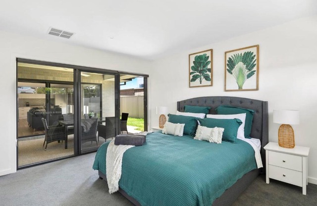 NEW - Lake Breeze in Rosella Place