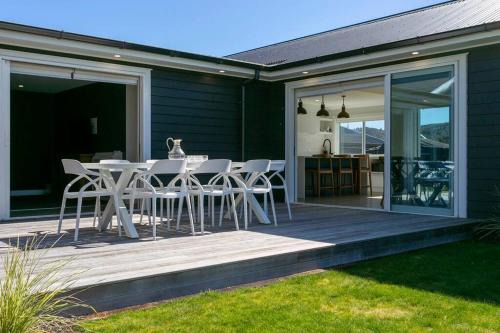 New Lake House in Kinloch
