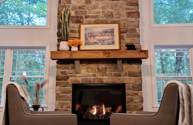 New Lakefront Home with Game Room Fire Pit Sauna Kayaks