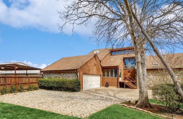 NEW lakefront listing RIGHT NEXT to marina in Sportsman's World!