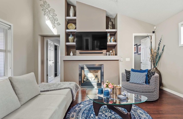 NEW! LG Family Home: Near Airport, FREE Banff Pass, Wine, Netflix, Gym & More!
