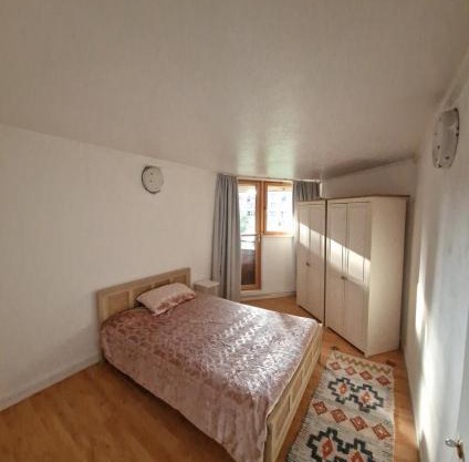 New Listing- 2 Bedroom Riverside Chelsea Apartment