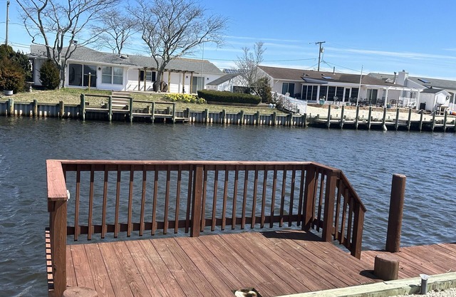 NEW LISTING 3 BDRM 2 BATH updated Jersey Shore Rental on the water.