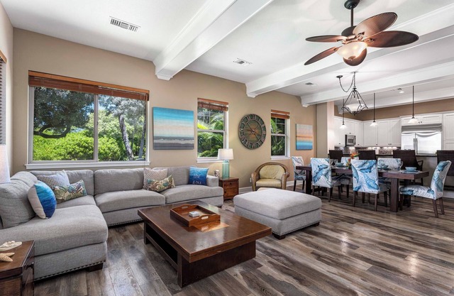 🏖️New Listing! | Beautiful Townhome | Great Location & Amenities| Concierge Included!