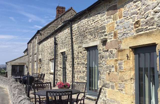 NEW LISTING!! Dog-friendly Cottage in the Derbyshire countryside