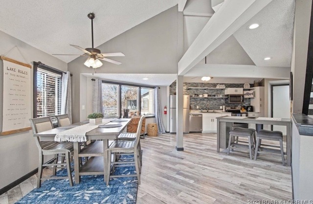 NEW LISTING Holiday Shores Lake of the Ozarks, Beautiful Villa 28.