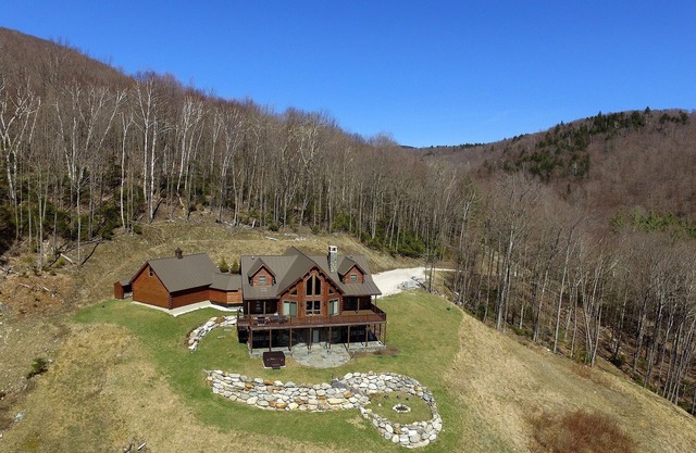 Nuevo listado - casa de madera de lujo con vistas impresionantes