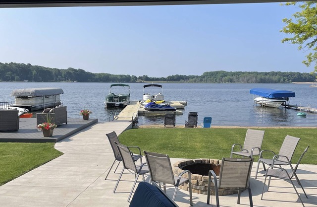 New Listing - Mona Lake Living