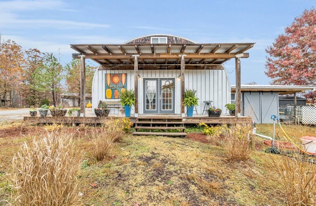 New Listing - Mountaintop with mountain views - Industrial Farm Stay - Chattanooga -Cloudland Canyon