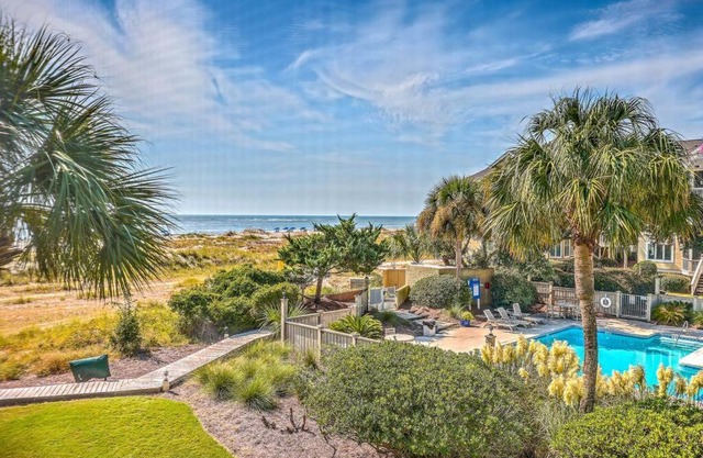 New Listing! Port O' Call E203-Luxury Ocean View!