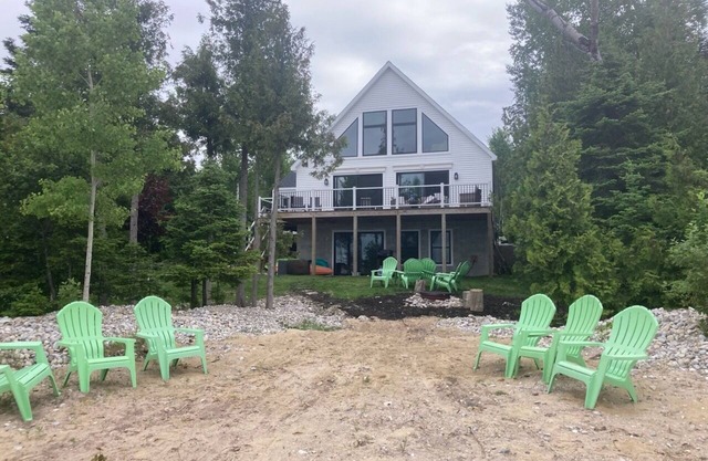 New, Little Traverse Bay water front, bike ride to Bay Harbor Resort