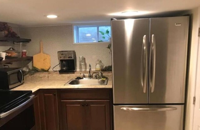 New Lower level Apartment