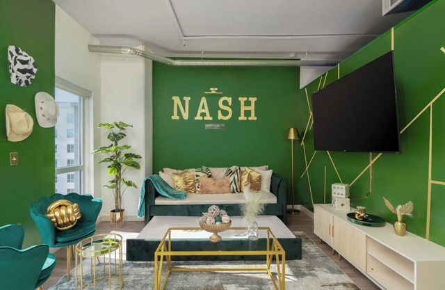 New luxurious - Upscale apt in downtown Nashville!