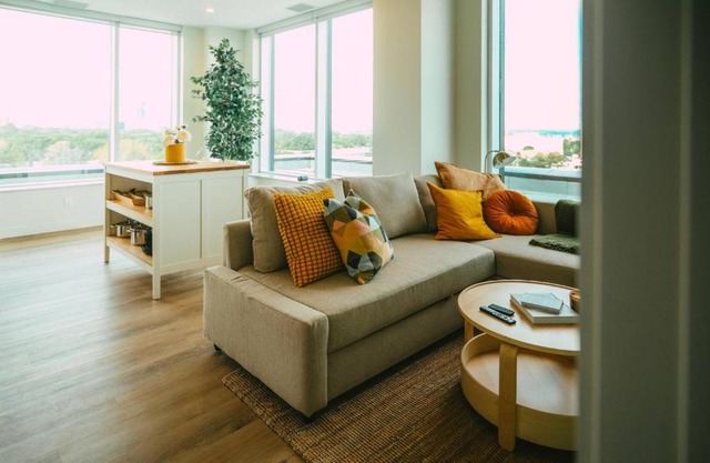 NEW Luxury 1BR Penthouse Apt In Central Halifax