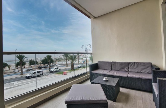 New Luxury Apartment 135sqm Terrace Seafront Unlimited Wi-Fi