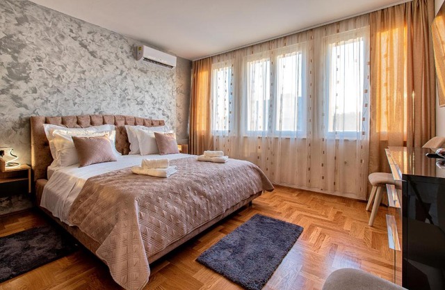 NEW! Luxury Apartment Dona