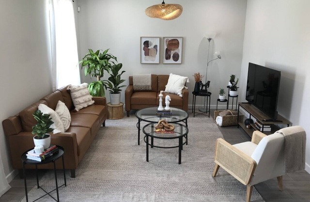NEW LUXURY APT 3 BD near shopping and hospitals 3 min from EXP 83