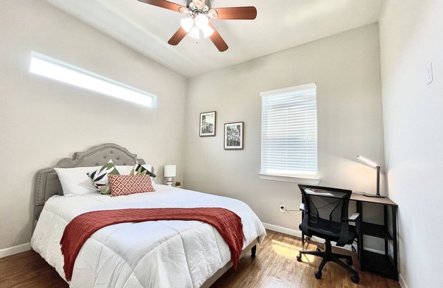 NEW! Luxury Apt, 5 min from Mall, Airport, & Dine!