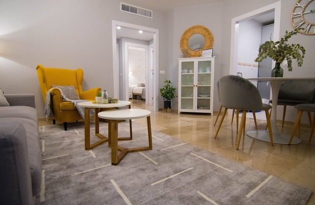 NEW!!! LUXURY CITY CENTER 2BEDROOMS & 2 BALCONIES