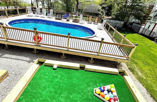New Luxury Lake Geneva+Heated Pool+2 hot tubs+Sauna+Fire pit+Photo area