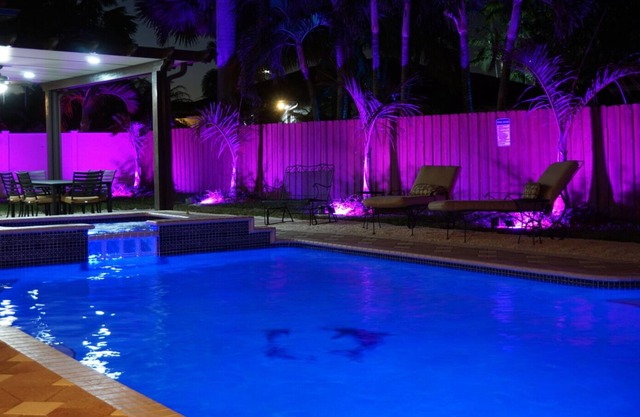 NEW LUXURY VACATION DREAM RENTAL- SLEEPS 15!