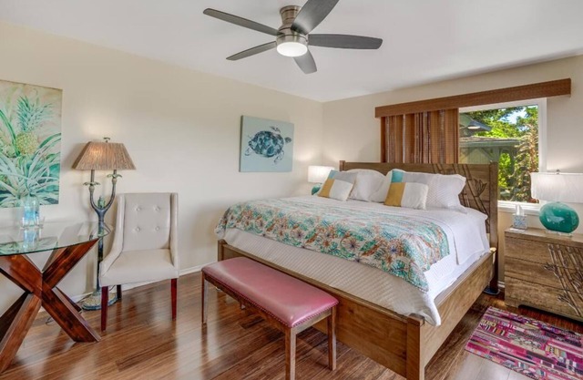 NEW! Marjorie's Kauai Inn-King Room - Panoramic Lanai