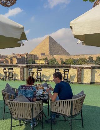 New Master Pyramids Hotel