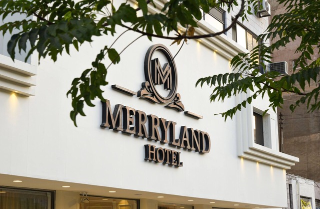 New MerryLand Hotel