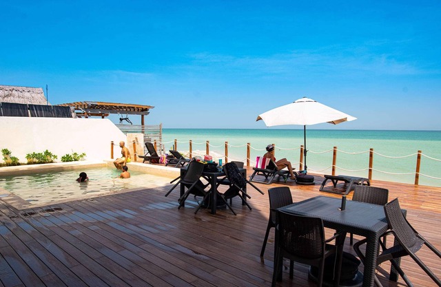 New Modern 3BR Beachfront Condo in San Benito