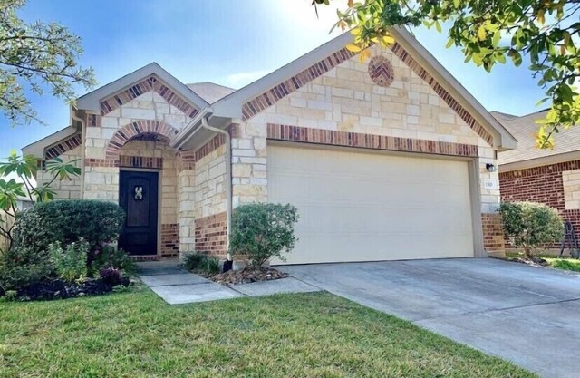 New modern, beautiful 3BR,2BA home near IAH airport, Woodlands &Downtown Houston