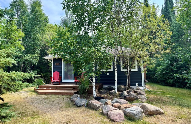 The Dream-3 bedroom cottage with a Bunky in Victoria Beach
