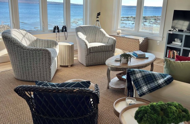 New Oceanfront Cottage, Acadia Camden Belfast Region
