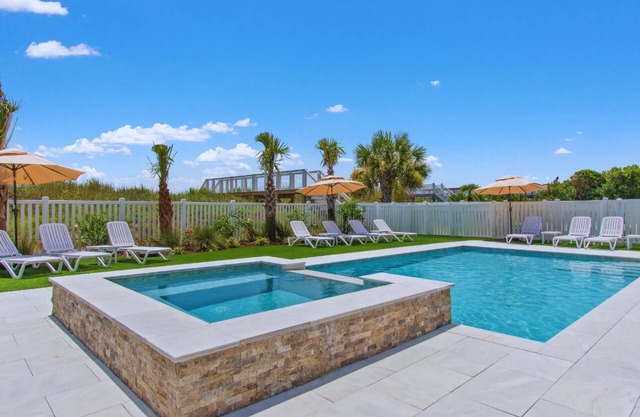 New Oceanfront Luxury Home - Groups and Events welcome