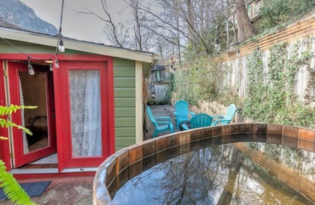 New owner! Lake Lure Cottage + Hot Tub + King suite!