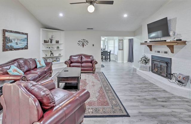 NEW! Pilot Point Ranch ~ Half Mi to Boat Launch!
