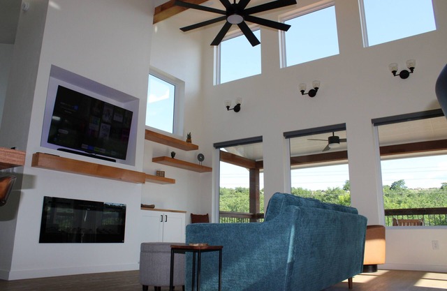 NEW Red Rock Retreat in Medicine Park