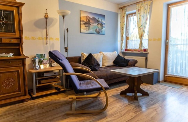 NEW! Reiterhof Finkenmühle apartment Polly with balcony