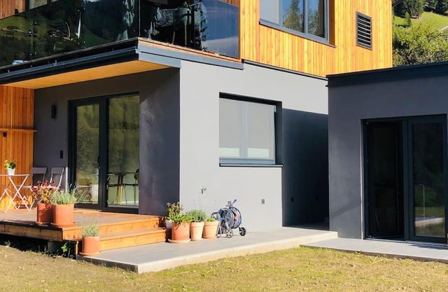 New relaxing mountain getaway.