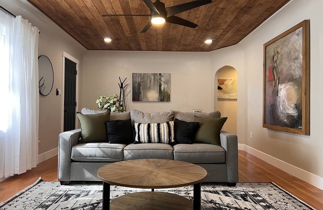 New remodel! 3-bed House in heart of Carson City