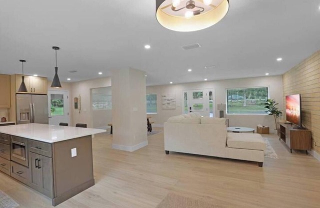 New Remodel on 3 Spacious Acres!