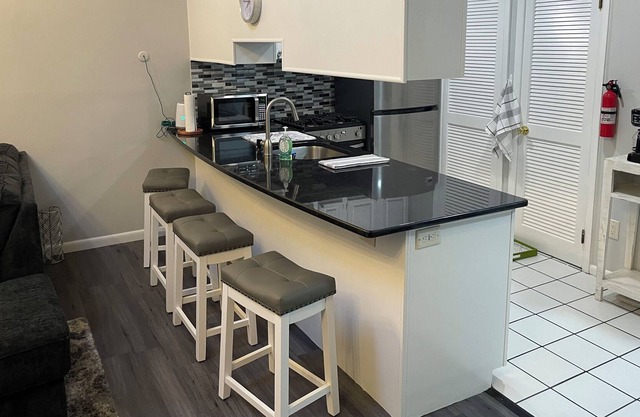 New renovated Condo in Vernon, NJ. Moutain Creek Resort, Skiing minutes away