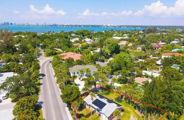 New Sky side cottage close to beach
