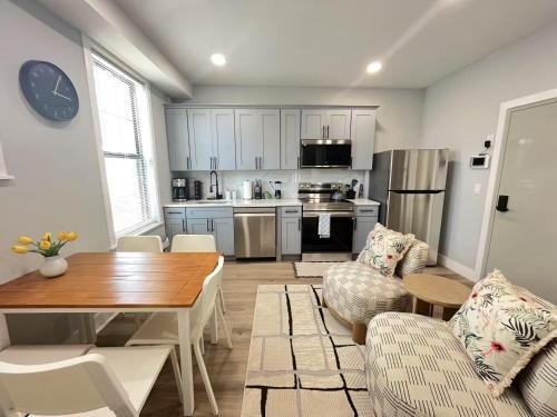 New Spacious 2 bedroom in Central Philly