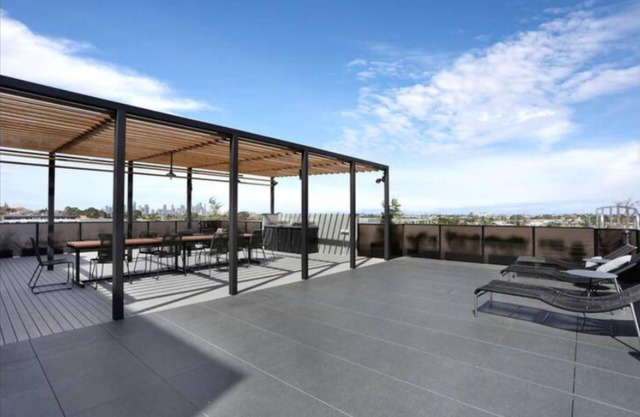 New Spacious 2 Bedroom With Gorgeous City Views