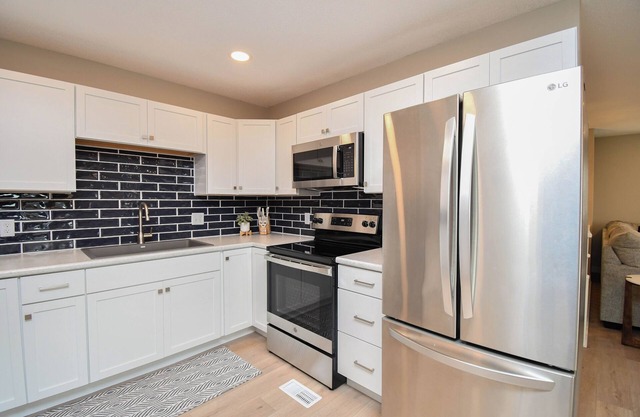 NEW! Spacious & Remodeled Hilltop Charmer