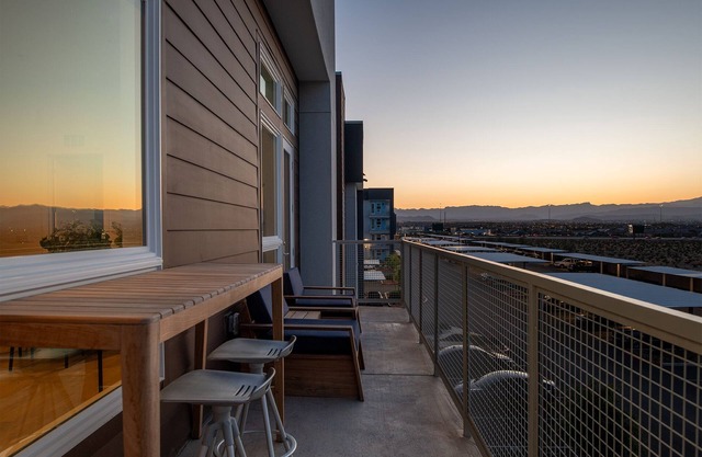 New Stunning 2-Bedroom Penthouse in gated community and near the Strip