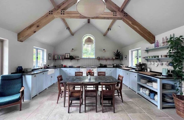 New* Stylish Family Home - Sauna - Central Frome