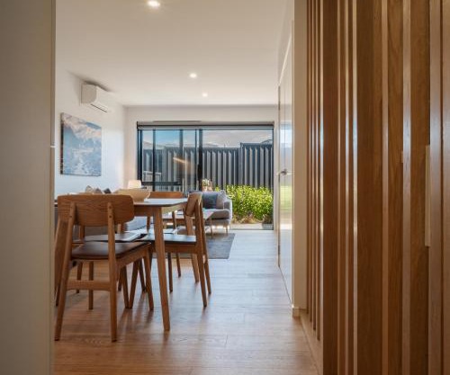 New & Stylish Townhouse - Explore Wanaka, Ski Cardrona