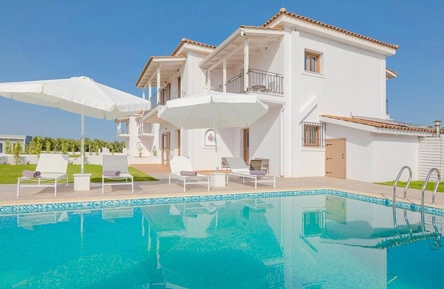 New Stylish Villa in a Quiet Location - Extensive Gardens, Private Pool and close to Sandy Beaches!